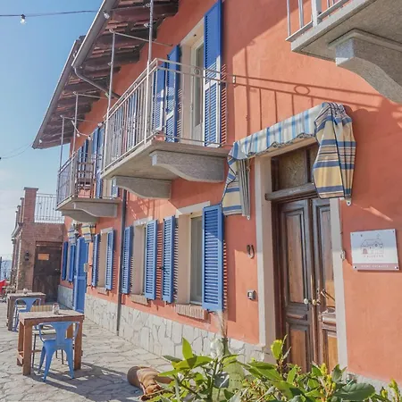 Alojamento de Acomodação e Pequeno-almoço La Buonora Sinio