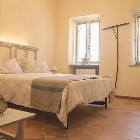 La Buonora Bed & Breakfast 3*